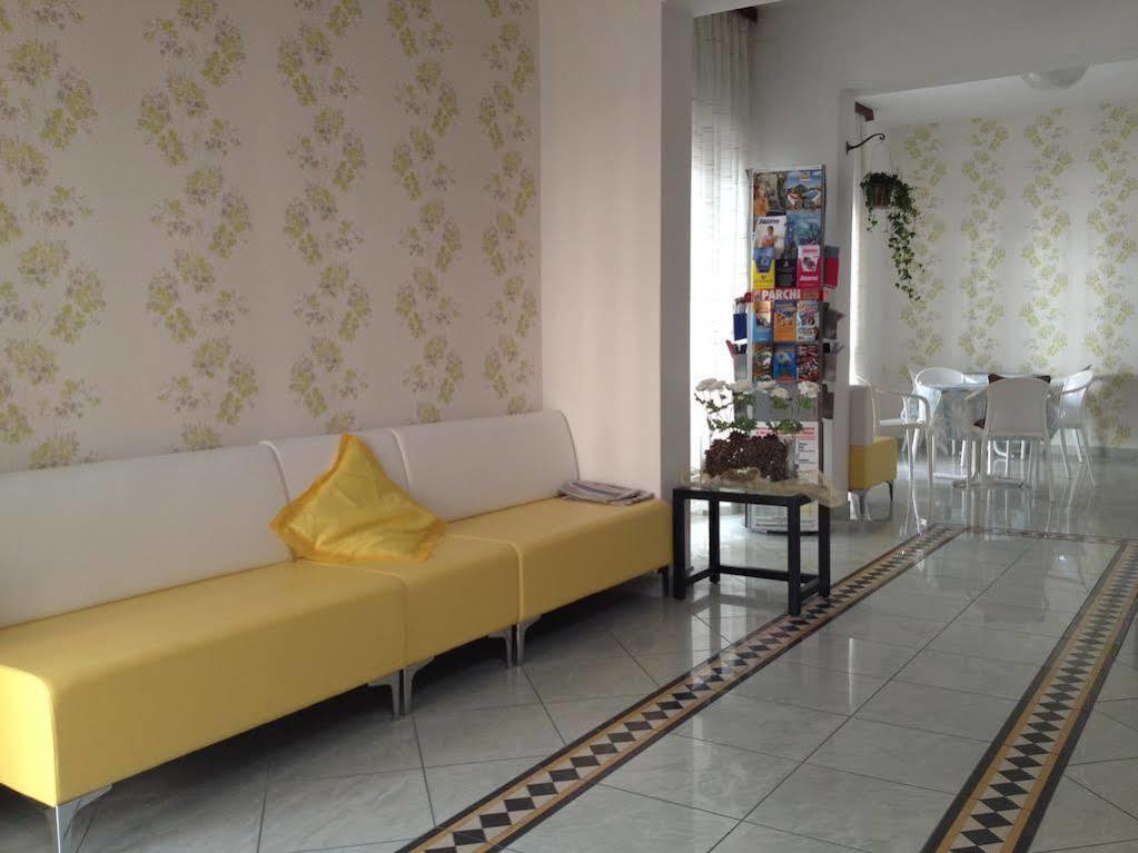 Hotel Luana Ρίμινι Εξωτερικό φωτογραφία